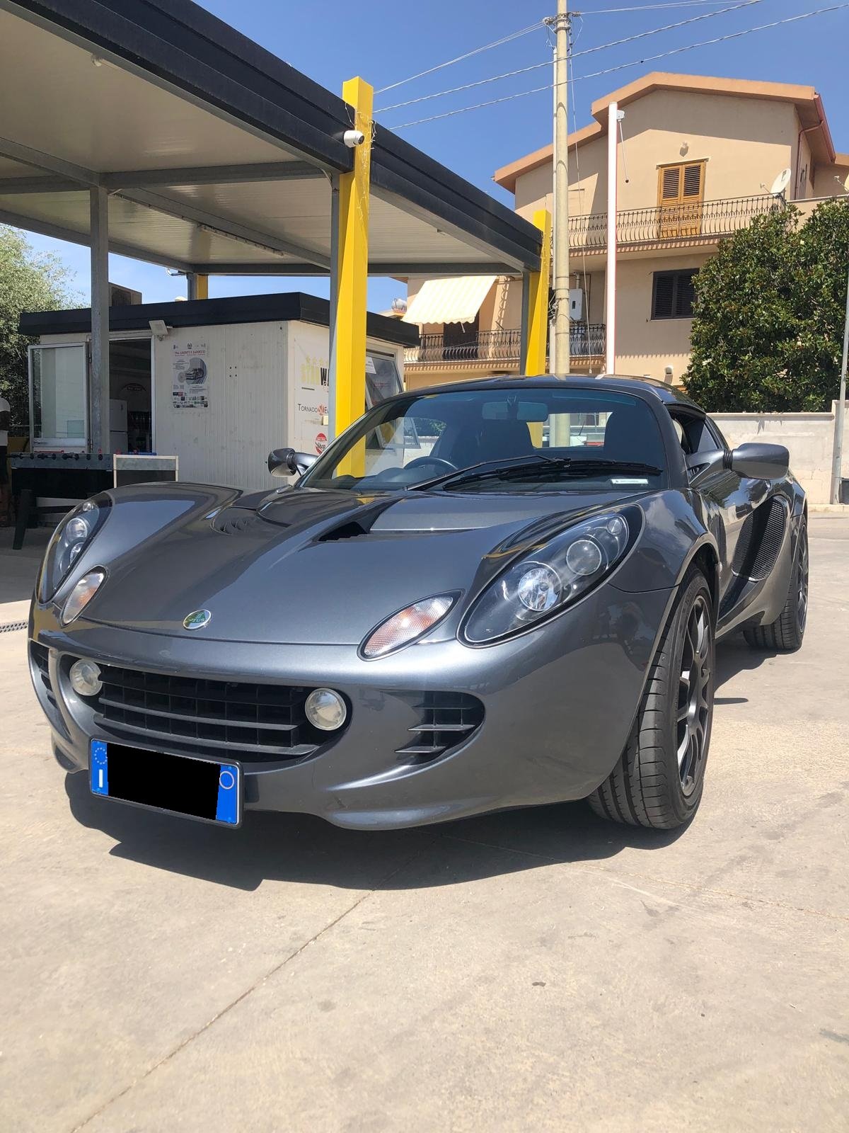 LOTUS ELISE