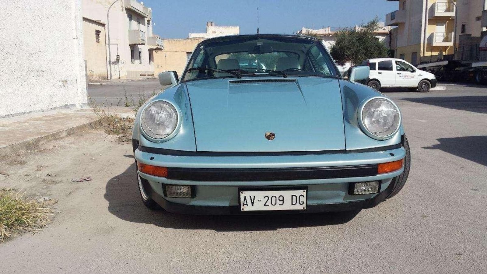 PORSCHE 911 .(930 TURBO 3,3)